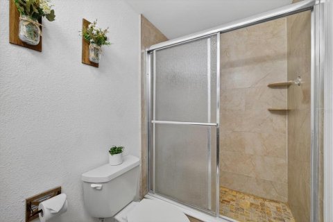 House in Tampa, Florida 3 bedrooms, 125.05 sq.m. № 1902397 - photo 25