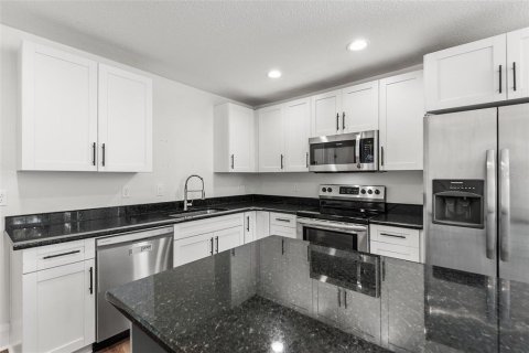 Villa ou maison à vendre à Lakeland, Floride: 4 chambres, 158.31 m2 № 2421843 - photo 10