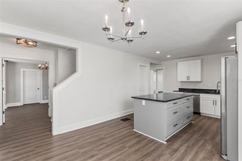 Villa ou maison à vendre à Lakeland, Floride: 4 chambres, 158.31 m2 № 2421843 - photo 13