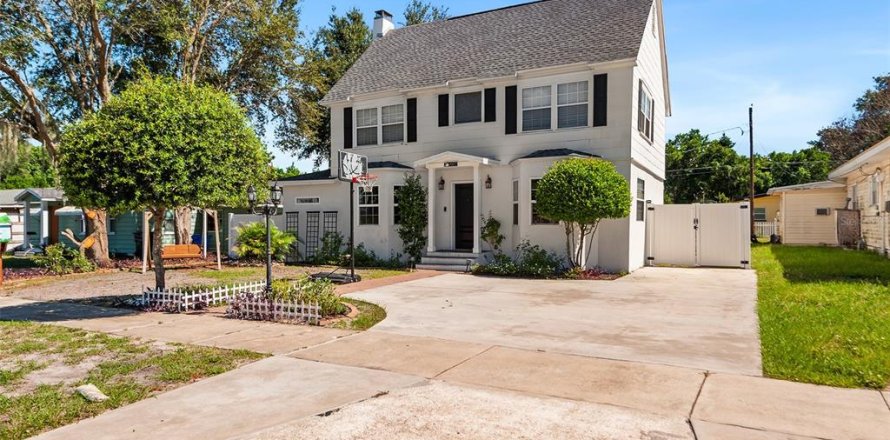 Villa ou maison à Lakeland, Floride 4 chambres, 158.31 m2 № 2421843