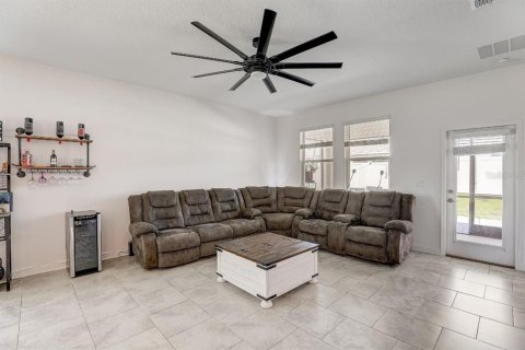 House in Kissimmee, Florida 4 bedrooms, 199.83 sq.m. № 1553787 - photo 24