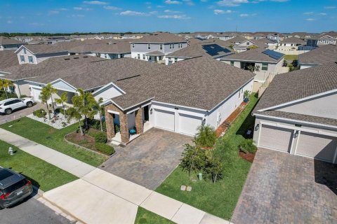 House in Kissimmee, Florida 4 bedrooms, 199.83 sq.m. № 1553787 - photo 8