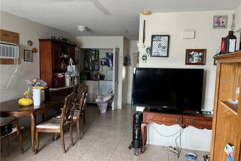 Duplex à vendre à Lake Placid, Floride: 4 chambres, 145.67 m2 № 1843416 - photo 3