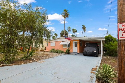Villa ou maison à Madeira Beach, Floride 3 chambres, 105.82 m2 № 2291603