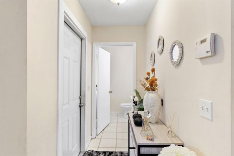 Touwnhouse à vendre à West Palm Beach, Floride: 2 chambres, 103.49 m2 № 2405876 - photo 12