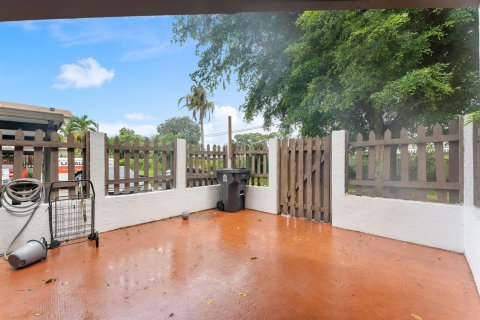 Touwnhouse à vendre à West Palm Beach, Floride: 2 chambres, 103.49 m2 № 2405876 - photo 21