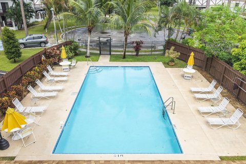 Touwnhouse à vendre à West Palm Beach, Floride: 2 chambres, 103.49 m2 № 2405876 - photo 23