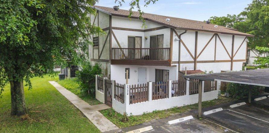 Touwnhouse à West Palm Beach, Floride 2 chambres, 103.49 m2 № 2405876