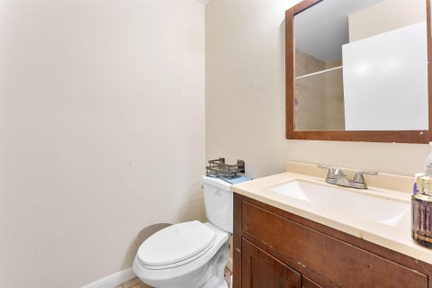 Touwnhouse à vendre à West Palm Beach, Floride: 2 chambres, 103.49 m2 № 2405876 - photo 19