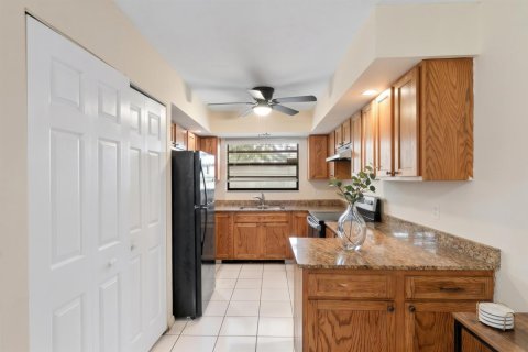Touwnhouse à vendre à West Palm Beach, Floride: 2 chambres, 103.49 m2 № 2405876 - photo 7