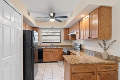 Touwnhouse à vendre à West Palm Beach, Floride: 2 chambres, 103.49 m2 № 2405876 - photo 6