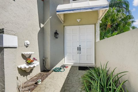 Touwnhouse à vendre à Hypoluxo, Floride: 2 chambres, 177.16 m2 № 1970884 - photo 4