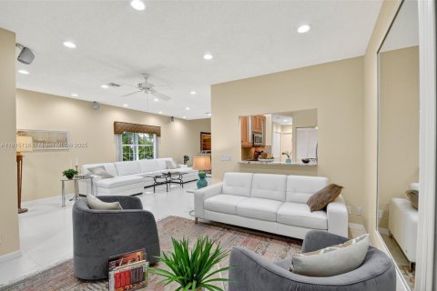 Touwnhouse à vendre à Hypoluxo, Floride: 2 chambres, 177.16 m2 № 1970884 - photo 17