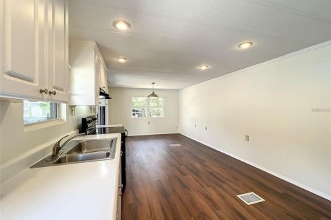 Apartment in Casselberry, Florida 3 bedrooms, 133.78 sq.m. № 1820485 - photo 13