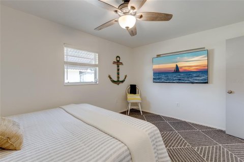 Casa en venta en Rotonda, Florida, 4 dormitorios, 168.99 m2 № 2092455 - foto 19