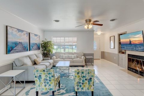 Casa en venta en Rotonda, Florida, 4 dormitorios, 168.99 m2 № 2092455 - foto 4