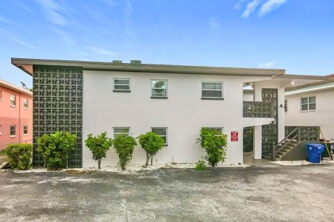 Apartment in Treasure Island, Florida 1 bedroom, 66.89 sq.m. № 2359234