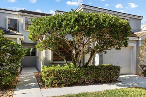 Touwnhouse à vendre à Tamarac, Floride: 3 chambres, 165.74 m2 № 1998780 - photo 4