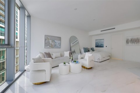 Condominio en venta en Miami, Florida, 57.41 m2 № 2031219 - foto 3
