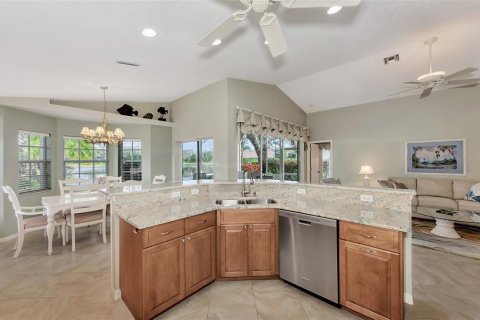 Villa ou maison à vendre à Port Charlotte, Floride: 2 chambres, 142.88 m2 № 1732913 - photo 18