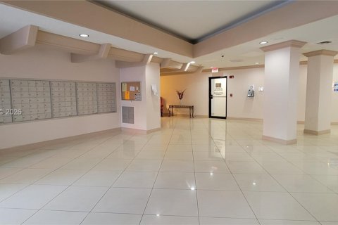 Condo in Miami, Florida, 1 bedroom № 2030867 - photo 28