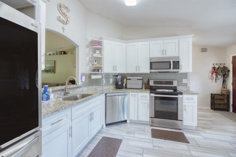 Villa ou maison à vendre à Ormond Beach, Floride: 3 chambres, 157.1 m2 № 2403180 - photo 3