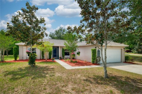 Villa ou maison à Clermont, Floride 3 chambres, 125.88 m2 № 2101018