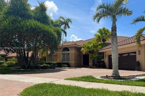 Villa ou maison à vendre à Weston, Floride: 5 chambres, 297.47 m2 № 1987308 - photo 10