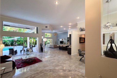 Villa ou maison à vendre à Weston, Floride: 5 chambres, 297.47 m2 № 1987308 - photo 18