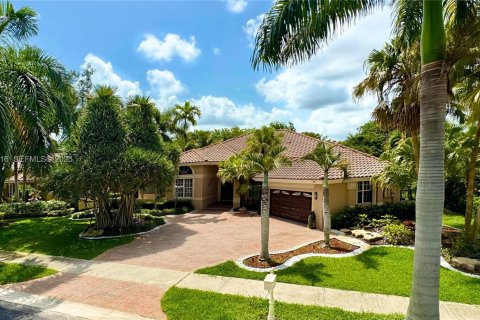Villa ou maison à vendre à Weston, Floride: 5 chambres, 297.47 m2 № 1987308 - photo 2