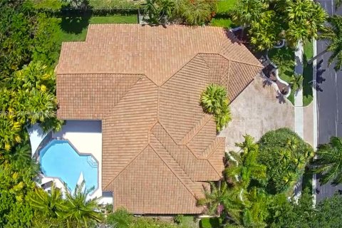 Villa ou maison à vendre à Weston, Floride: 5 chambres, 297.47 m2 № 1987308 - photo 3