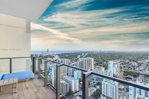 Купить кондоминиум в Майами, Флорида 1 спальня, 82.59м2, № 1940079 - фото 1