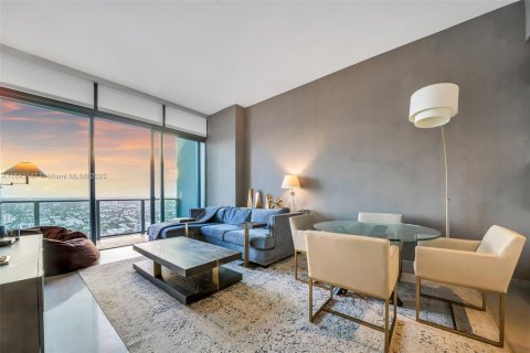 Купить кондоминиум в Майами, Флорида 1 спальня, 82.59м2, № 1940079 - фото 2