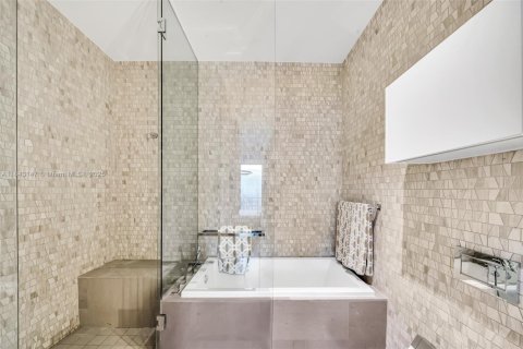 Купить кондоминиум в Майами, Флорида 1 спальня, 82.59м2, № 1940079 - фото 15