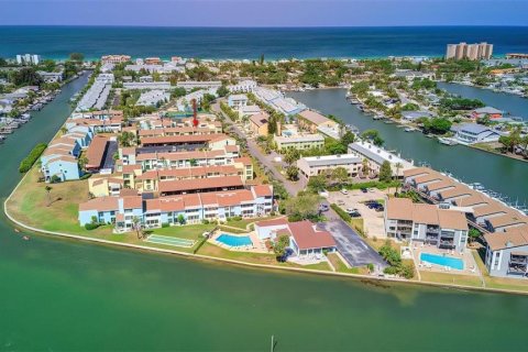 Condominio en alquiler en Indian Rocks Beach, Florida, 2 dormitorios, 71.53 m2 № 1771490 - foto 29