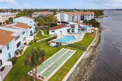 Condominio en alquiler en Indian Rocks Beach, Florida, 2 dormitorios, 71.53 m2 № 1771490 - foto 24