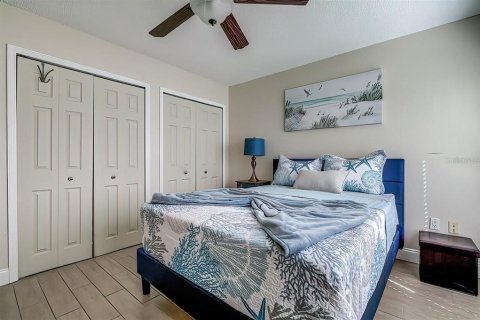 Condominio en alquiler en Indian Rocks Beach, Florida, 2 dormitorios, 71.53 m2 № 1771490 - foto 11