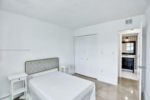 Copropriété à louer à Miami, Floride: 2 chambres, 70.61 m2 № 1966683 - photo 25