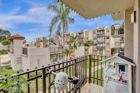 Copropriété à louer à Miami, Floride: 2 chambres, 70.61 m2 № 1966683 - photo 28