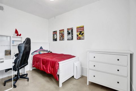 Copropriété à louer à Miami, Floride: 2 chambres, 70.61 m2 № 1966683 - photo 17