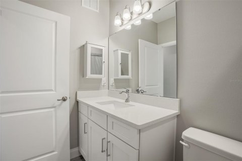Condo in Orlando, Florida, 2 bedrooms  № 2102133 - photo 17