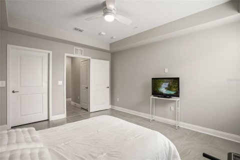 Condo in Orlando, Florida, 2 bedrooms  № 2102133 - photo 15
