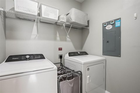 Condo in Orlando, Florida, 2 bedrooms  № 2102133 - photo 21