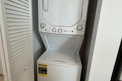 Copropriété à vendre à Miami, Floride: 2 chambres, 94.48 m2 № 2044638 - photo 25