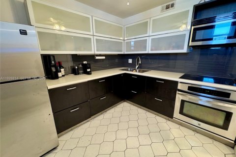 Condo à North Miami Beach, Floride, 2 chambres  № 2039642