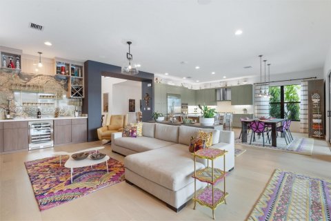 House in Boca Raton, Florida 5 bedrooms, 479.65 sq.m. № 2186306 - photo 8