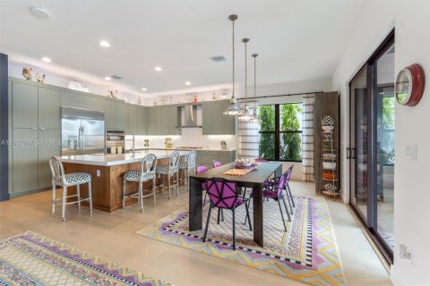 House in Boca Raton, Florida 5 bedrooms, 479.65 sq.m. № 2186306 - photo 12