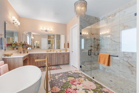 House in Boca Raton, Florida 5 bedrooms, 479.65 sq.m. № 2186306 - photo 24