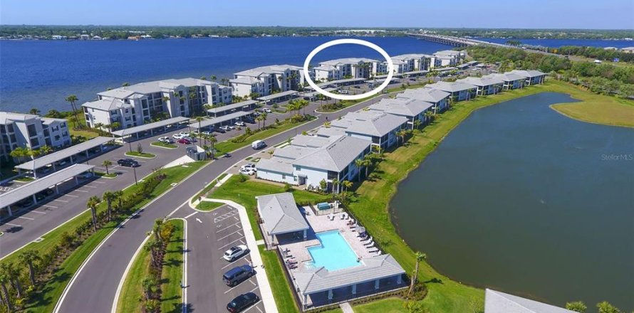 Condo à Bradenton, Floride, 2 chambres  № 2429361