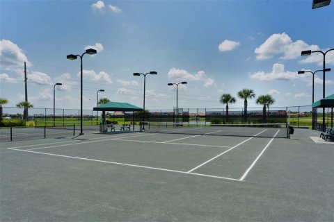 Copropriété à louer à Bradenton, Floride: 2 chambres, 106.93 m2 № 2429361 - photo 11